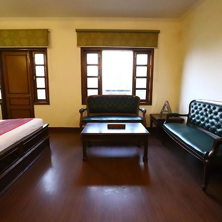 Hotel Ambica Palace Aiims New Delhi - Couple Friendly Local Id Accepted Exterior foto